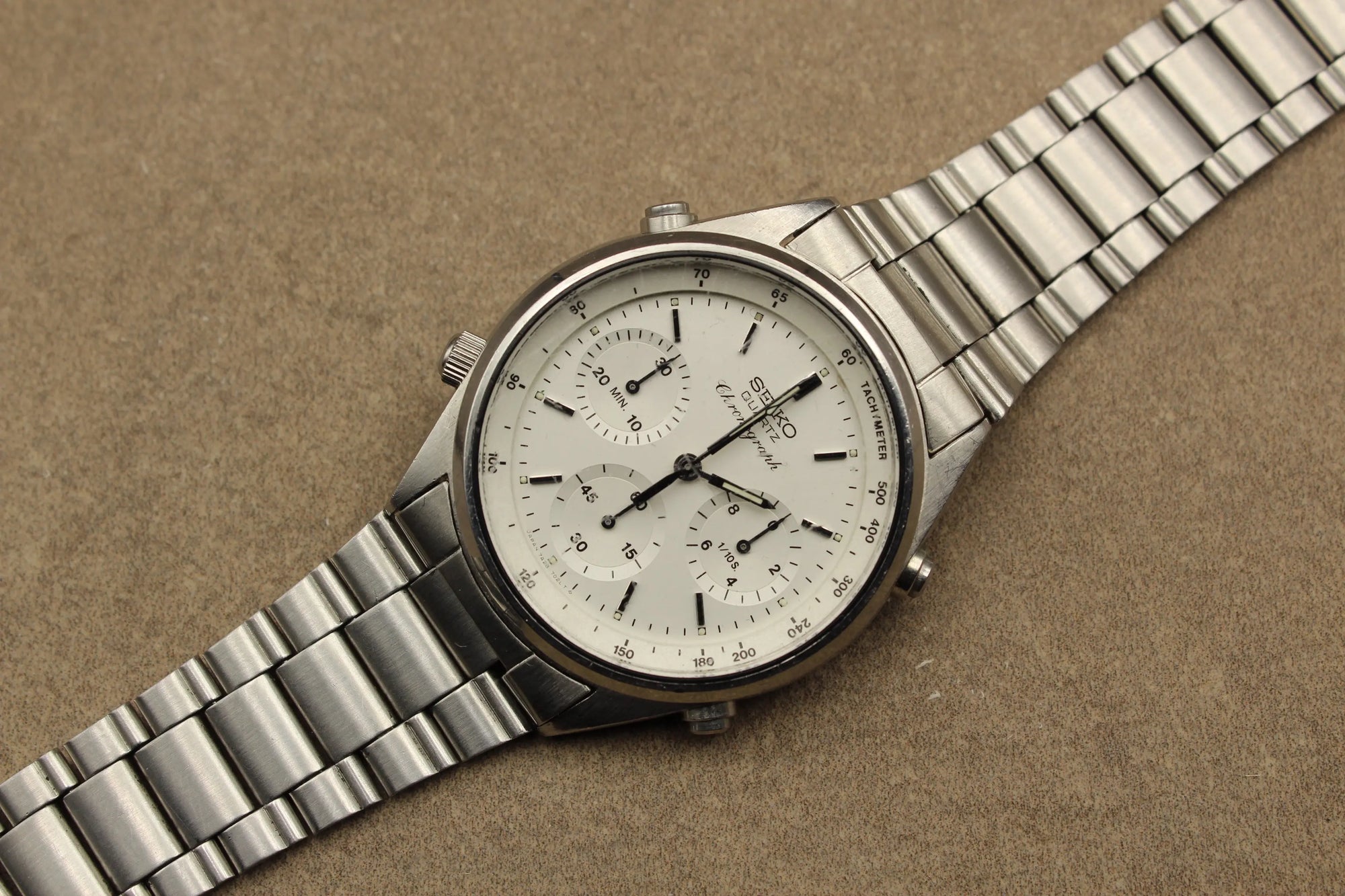 Seiko vintage 7A28 7020 rare James Bond (Dangereusement vôtre) James Bond (007) Prestige & Time