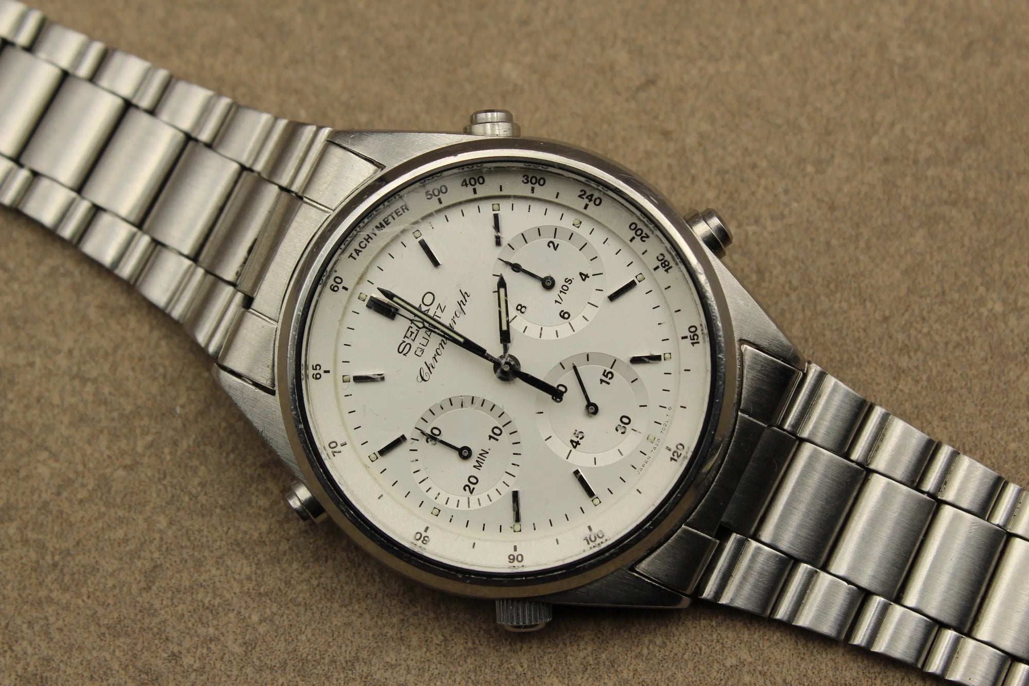 Seiko vintage 7A28 7020 rare James Bond (Dangereusement vôtre) James Bond (007) Prestige & Time