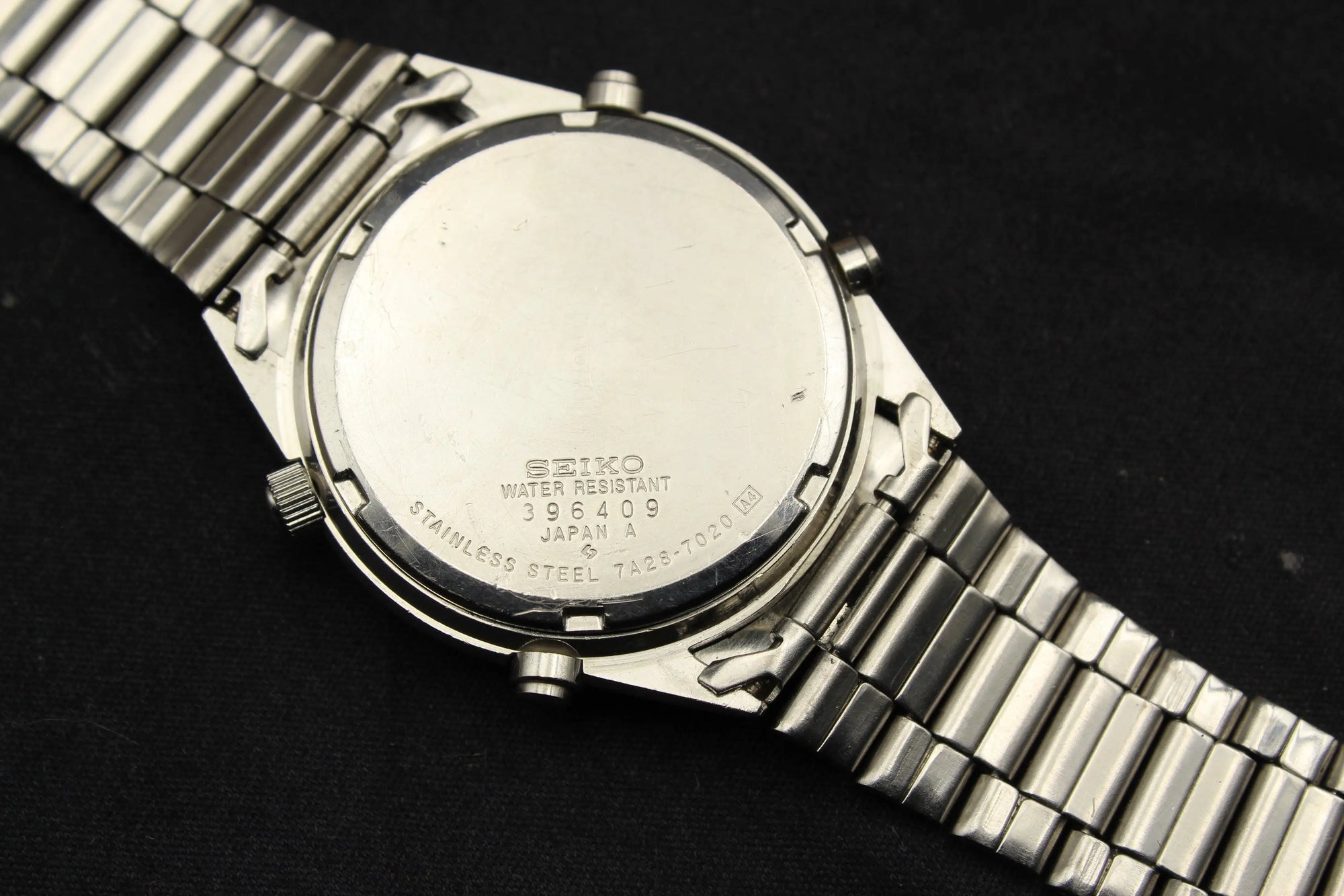 Seiko vintage 7A28 7020 rare James Bond (Dangereusement vôtre) James Bond (007) Prestige & Time