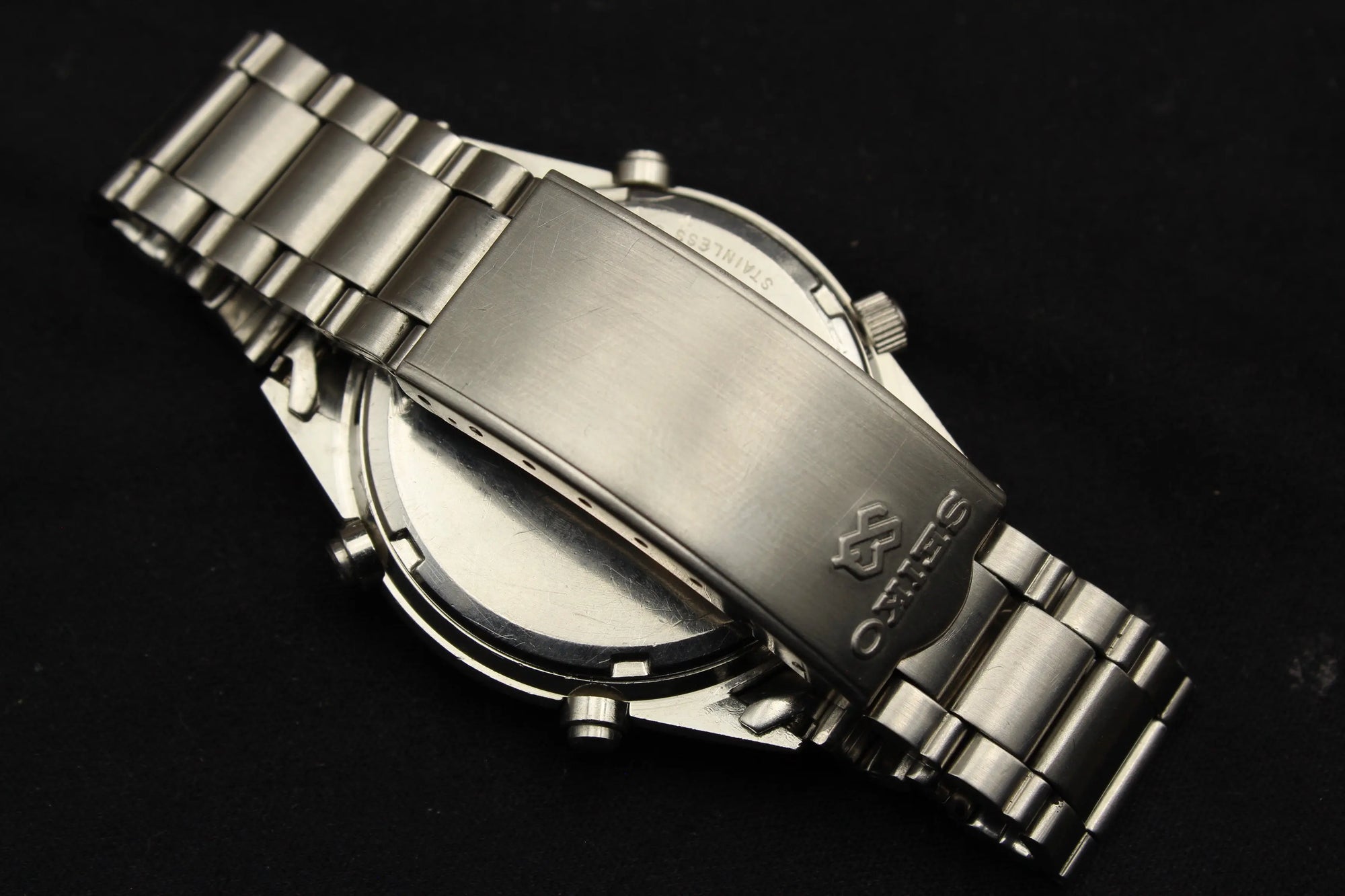 Seiko vintage 7A28 7020 rare James Bond (Dangereusement vôtre) James Bond (007) Prestige & Time