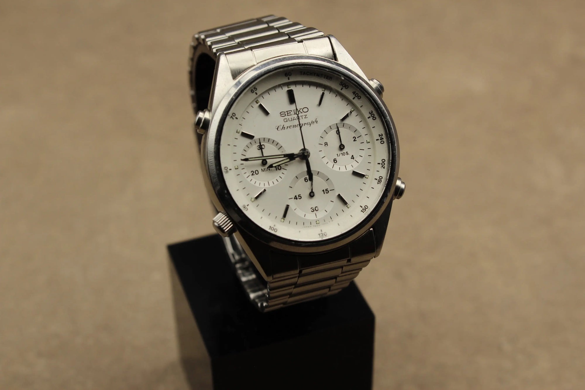 Seiko vintage 7A28 7020 rare James Bond (Dangereusement vôtre) James Bond (007) Prestige & Time
