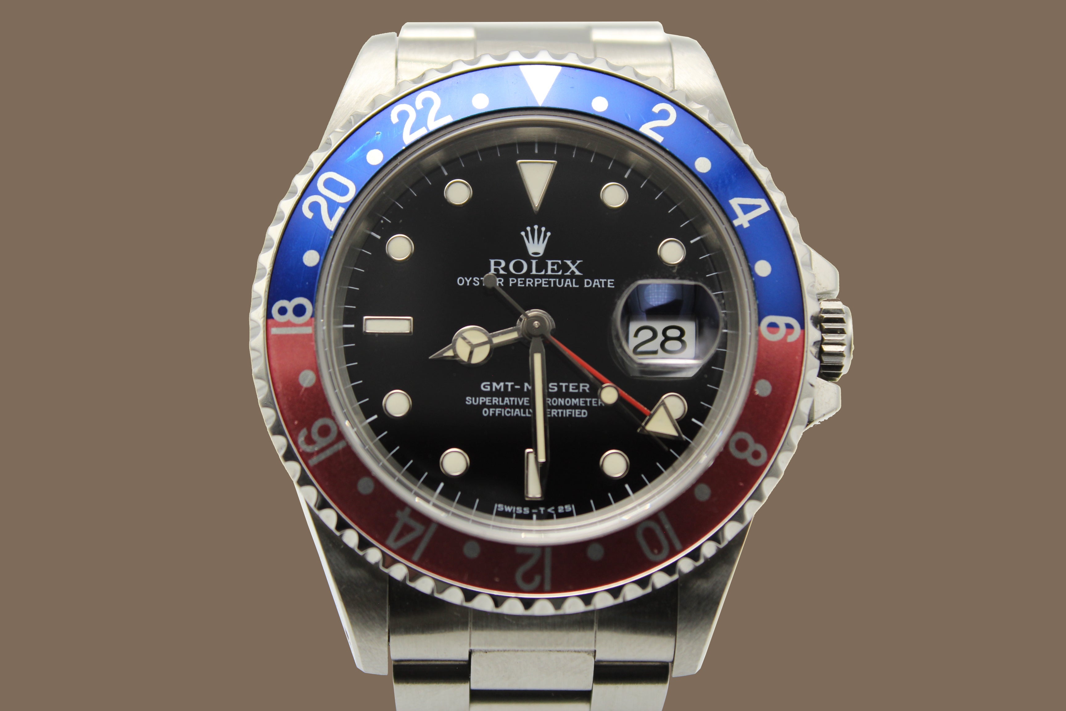 Luxury Rolex watches for men and women – Submariner, Daytona, Datejust, GMT-Master, Yacht-Master, and Explorer models – new and preowned authentic timepieces for sale online at Prestige and Time France