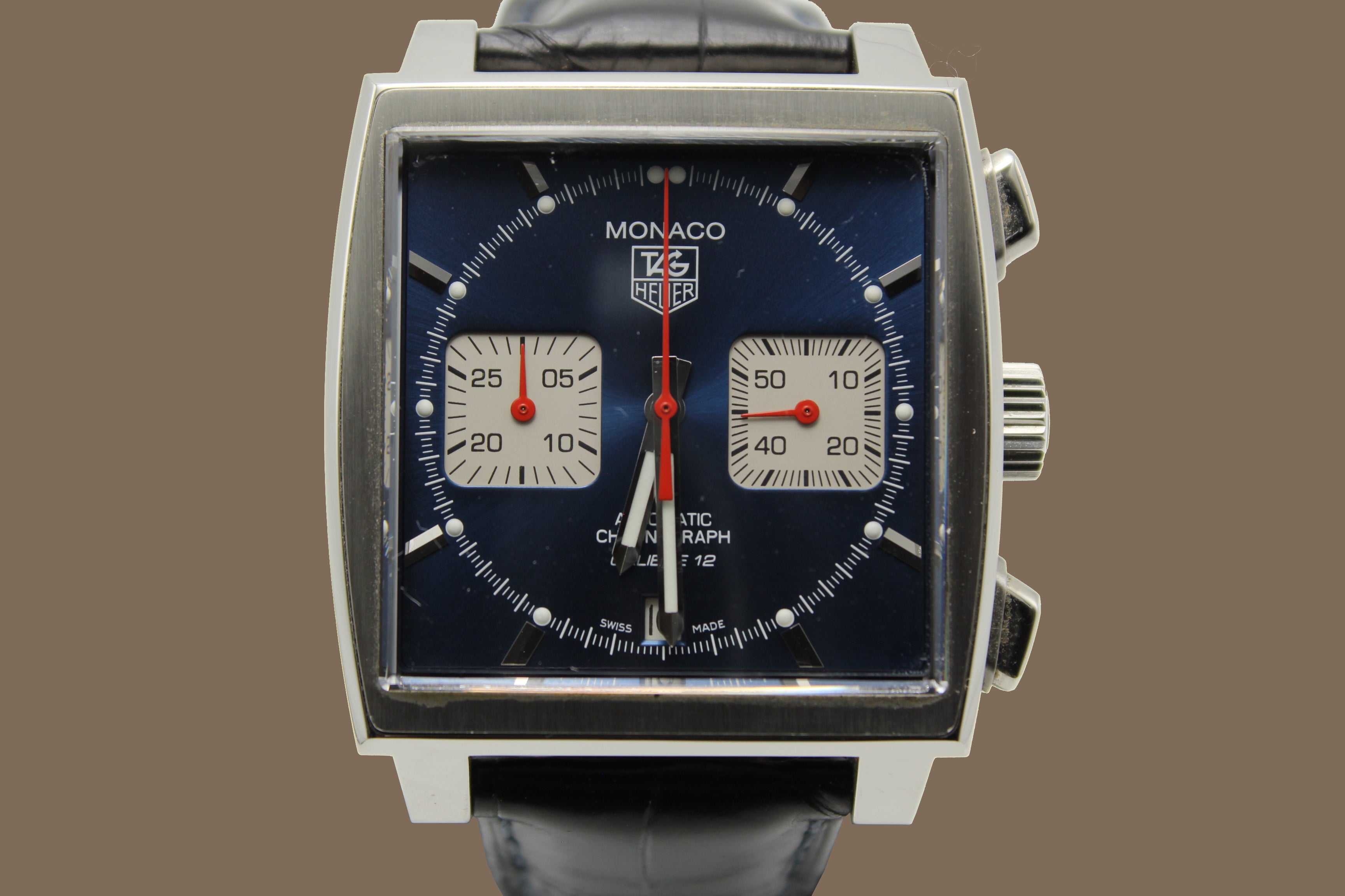 Luxury TAG Heuer watches for men and women – Carrera, Monaco, Aquaracer, Formula 1, and Autavia models – new and preowned authentic timepieces for sale online at Prestige and Time France