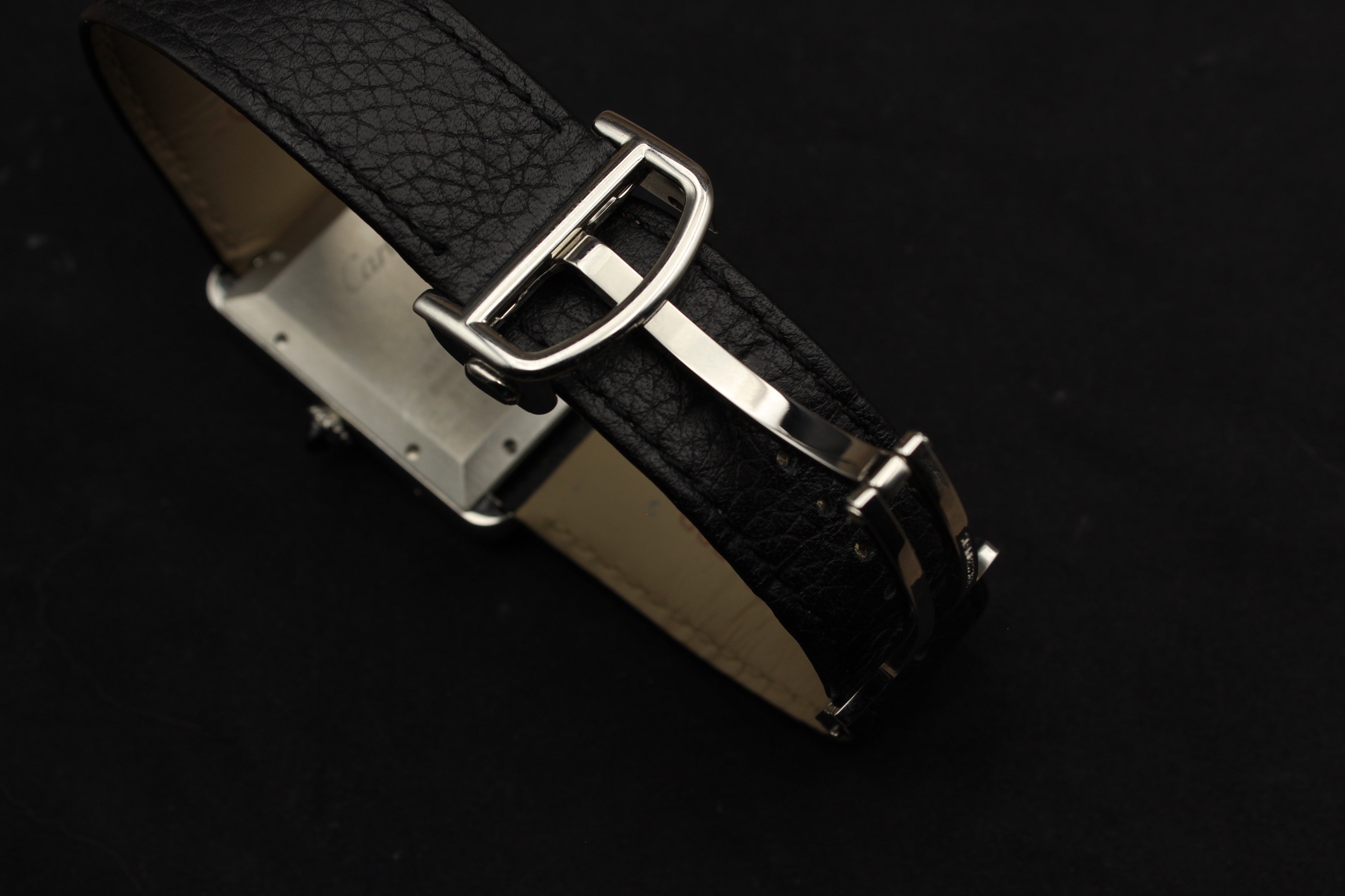 Cartier Tank Must XL – Prestige & Time